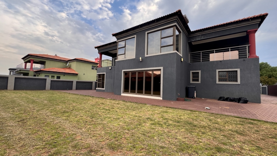 4 Bedroom Property for Sale in Three Rivers East Gauteng