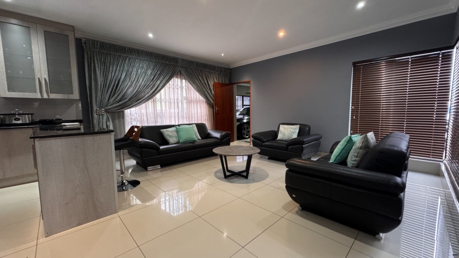 4 Bedroom Property for Sale in Three Rivers East Gauteng