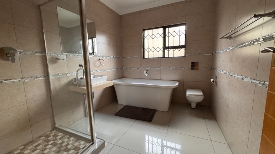 4 Bedroom Property for Sale in Three Rivers East Gauteng
