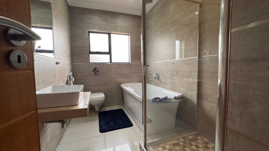 4 Bedroom Property for Sale in Three Rivers East Gauteng