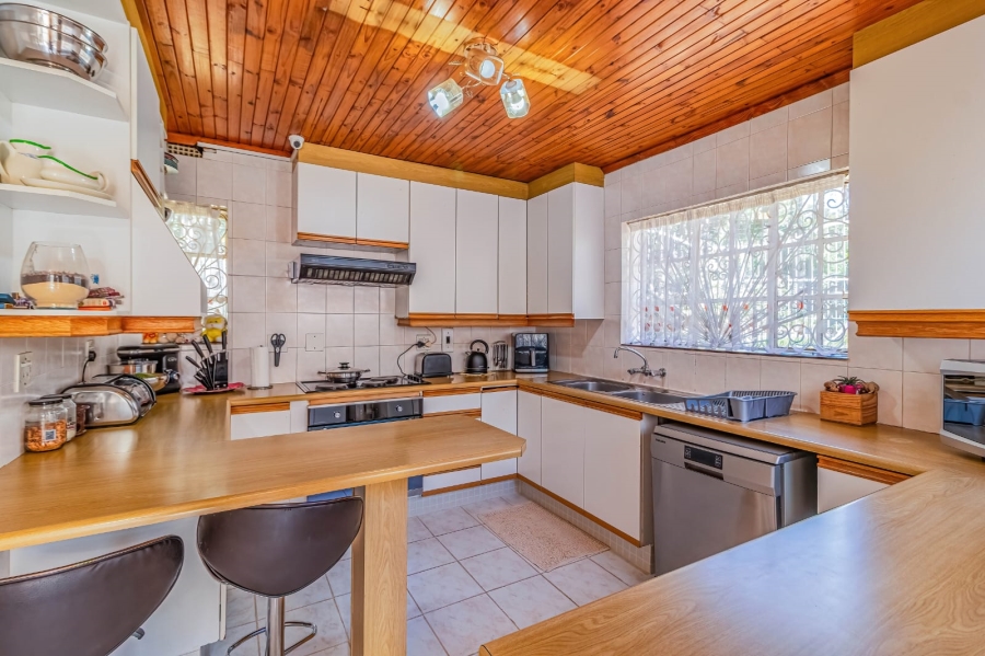 4 Bedroom Property for Sale in Observatory Gauteng