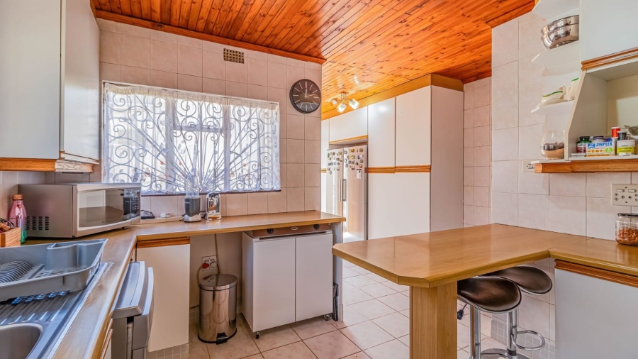 4 Bedroom Property for Sale in Observatory Gauteng