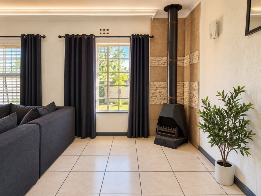 4 Bedroom Property for Sale in Rustivia Gauteng
