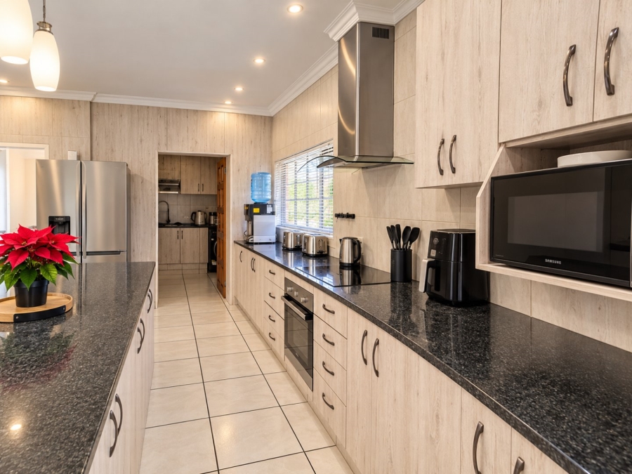 4 Bedroom Property for Sale in Rustivia Gauteng
