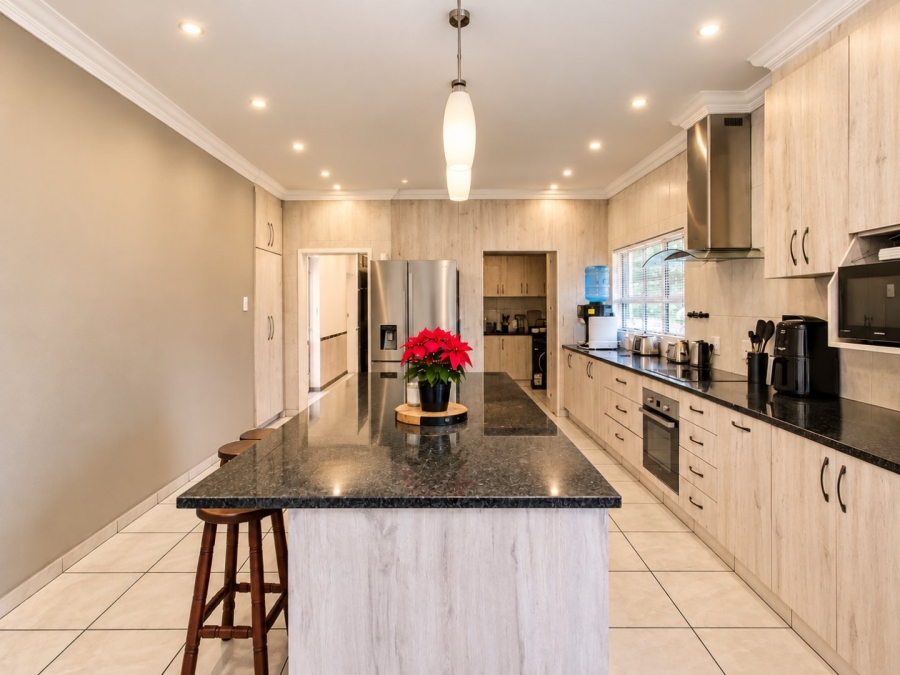 4 Bedroom Property for Sale in Rustivia Gauteng