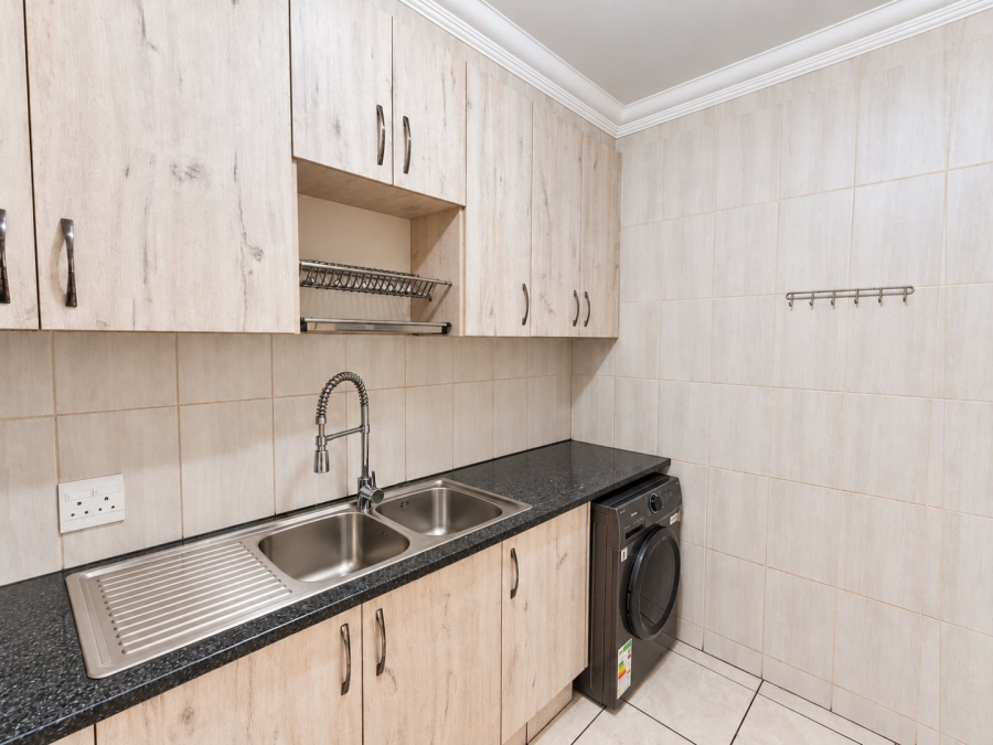 4 Bedroom Property for Sale in Rustivia Gauteng