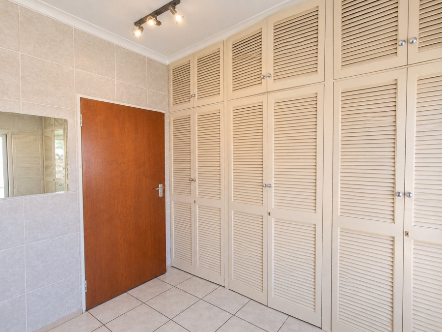 4 Bedroom Property for Sale in Rustivia Gauteng