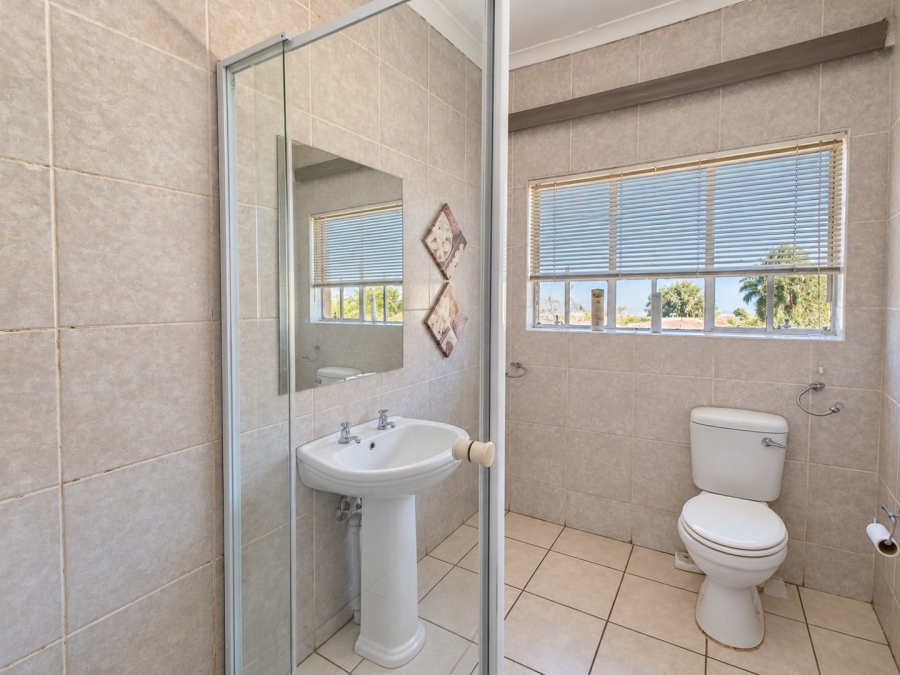 4 Bedroom Property for Sale in Rustivia Gauteng