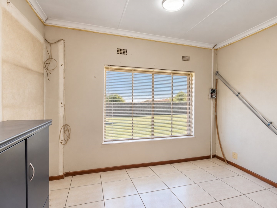 4 Bedroom Property for Sale in Rustivia Gauteng