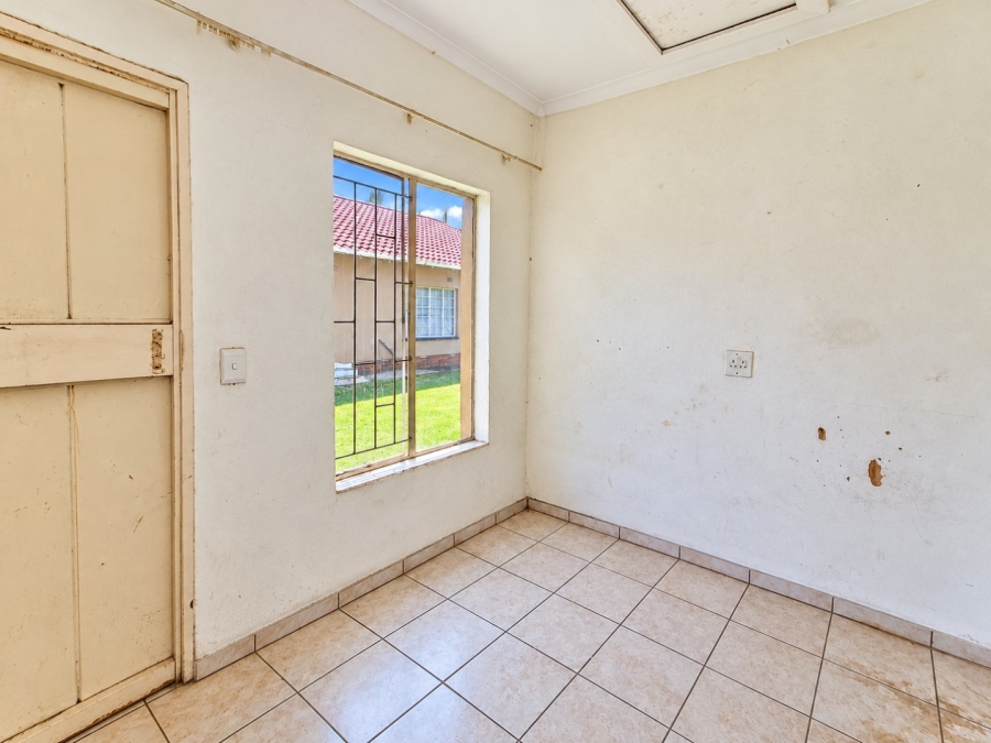 4 Bedroom Property for Sale in Rustivia Gauteng