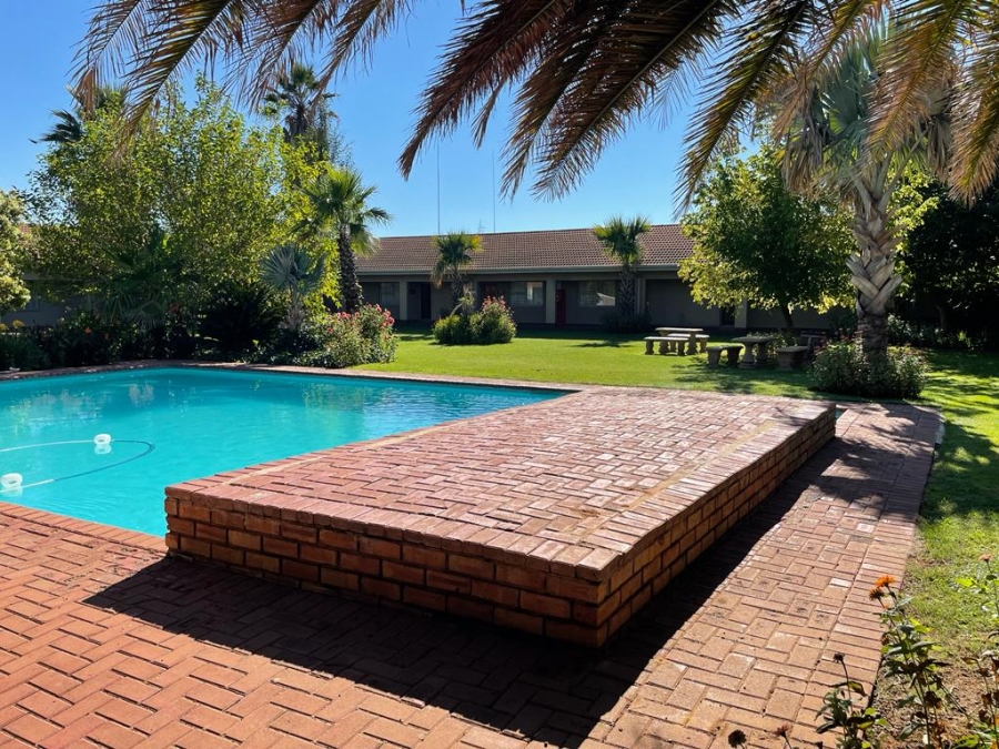  Bedroom Property for Sale in Vanderbijlpark CW 2 Gauteng