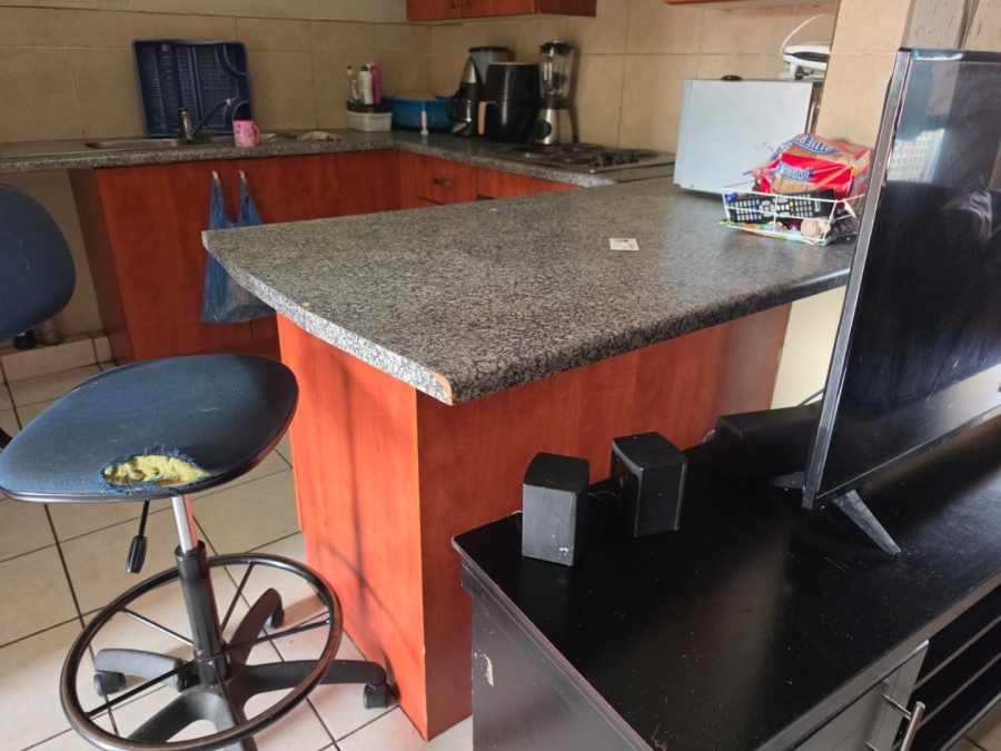 2 Bedroom Property for Sale in Comet Gauteng