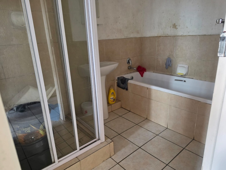 2 Bedroom Property for Sale in Comet Gauteng