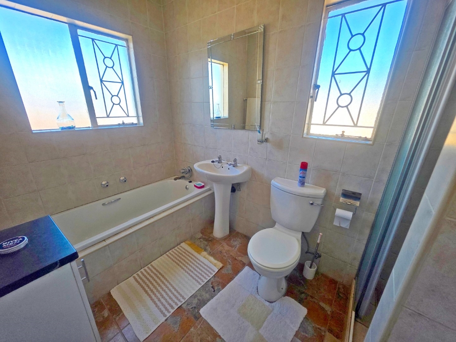 4 Bedroom Property for Sale in Jordaan Park Gauteng