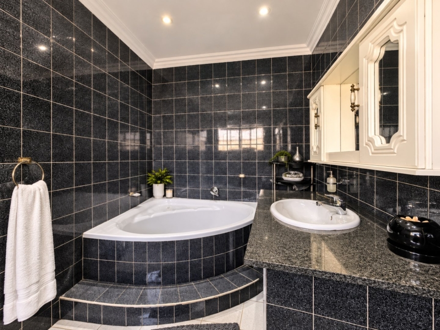 4 Bedroom Property for Sale in Parkrand Gauteng