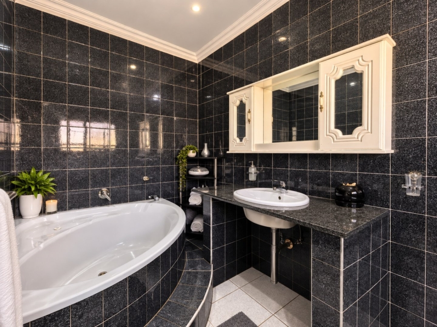 4 Bedroom Property for Sale in Parkrand Gauteng