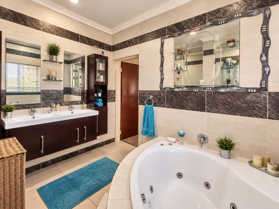 4 Bedroom Property for Sale in Parkrand Gauteng