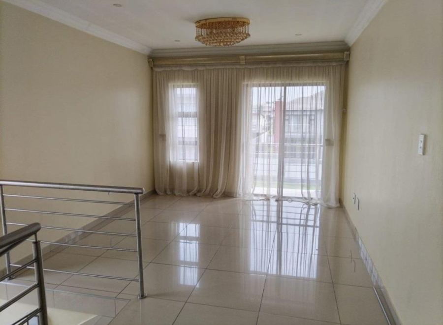 4 Bedroom Property for Sale in Derdepoort Gauteng