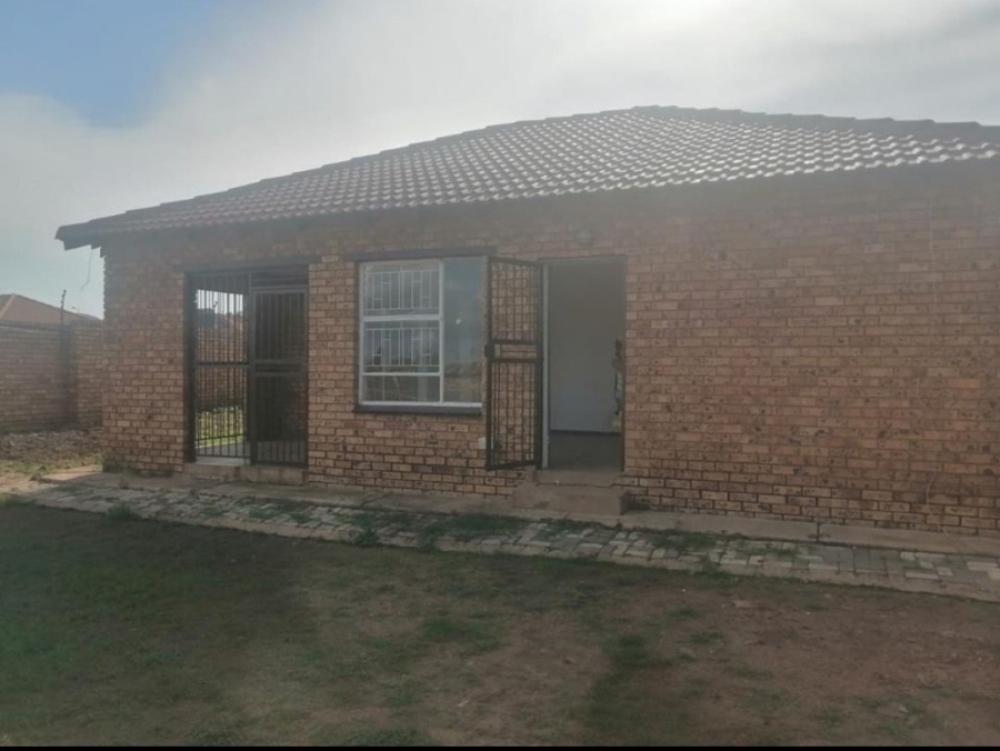 To Let 3 Bedroom Property for Rent in Karenpark Gauteng
