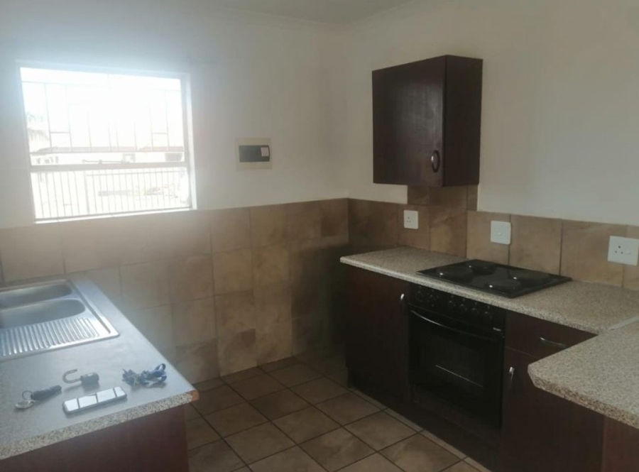 To Let 3 Bedroom Property for Rent in Karenpark Gauteng