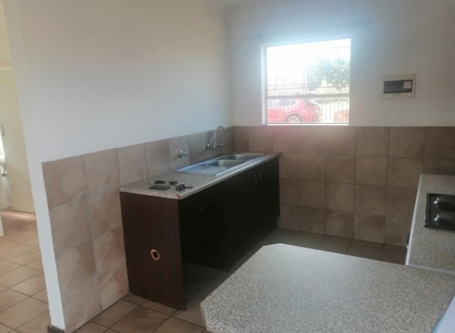To Let 3 Bedroom Property for Rent in Karenpark Gauteng