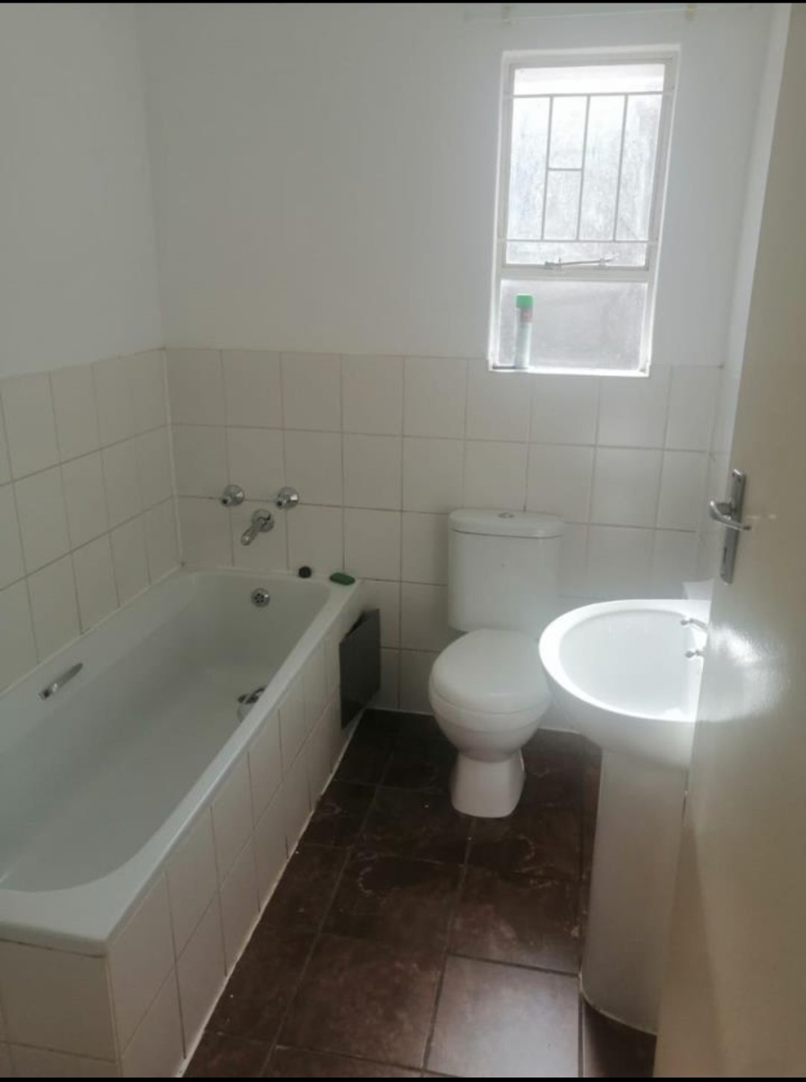 To Let 3 Bedroom Property for Rent in Karenpark Gauteng