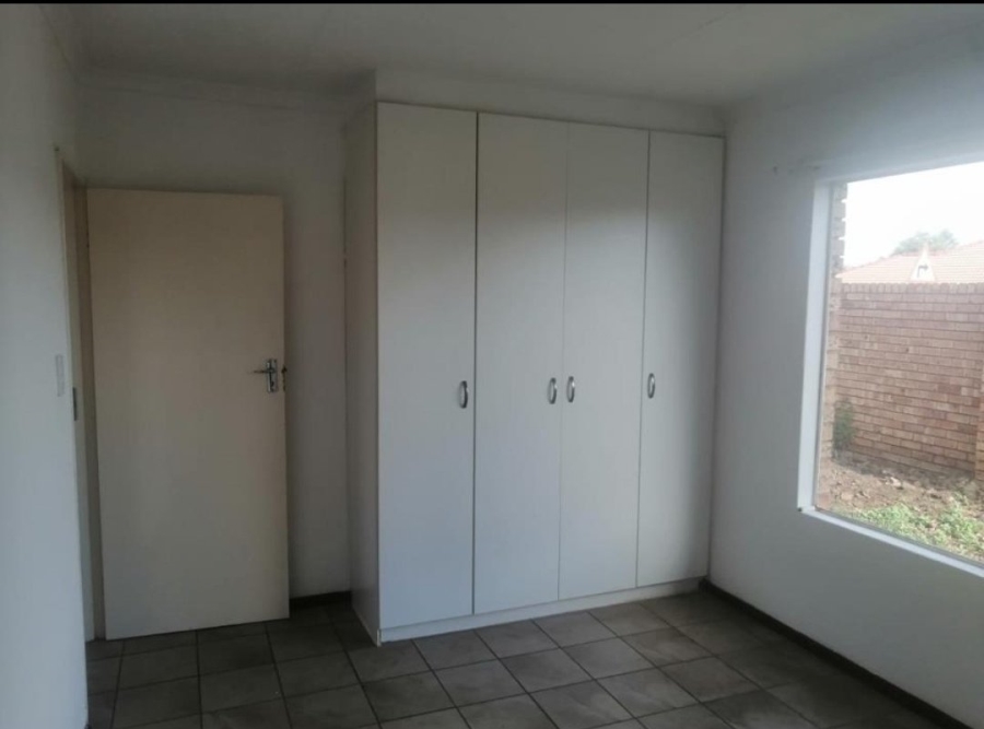 To Let 3 Bedroom Property for Rent in Karenpark Gauteng