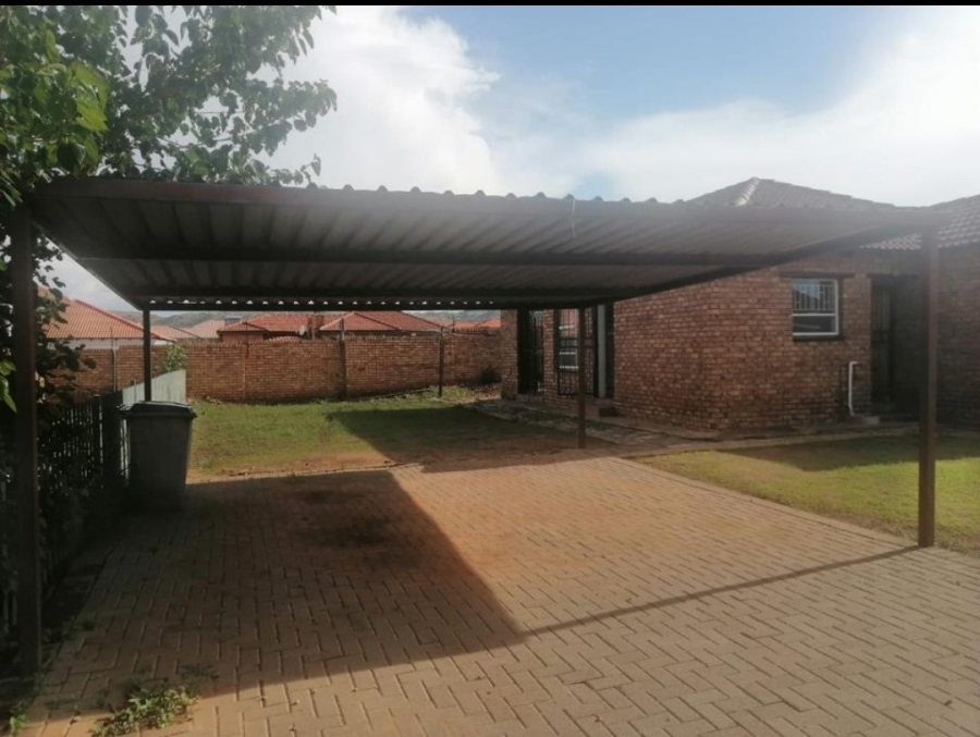 To Let 3 Bedroom Property for Rent in Karenpark Gauteng