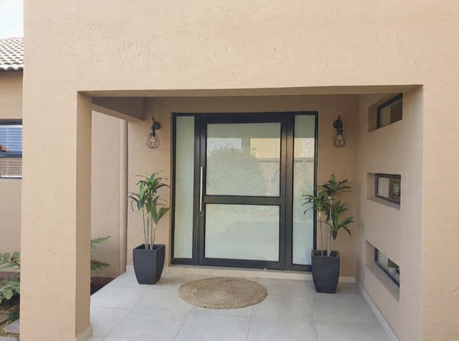 4 Bedroom Property for Sale in Sunair Park Gauteng