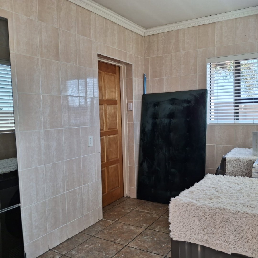 4 Bedroom Property for Sale in Sunair Park Gauteng