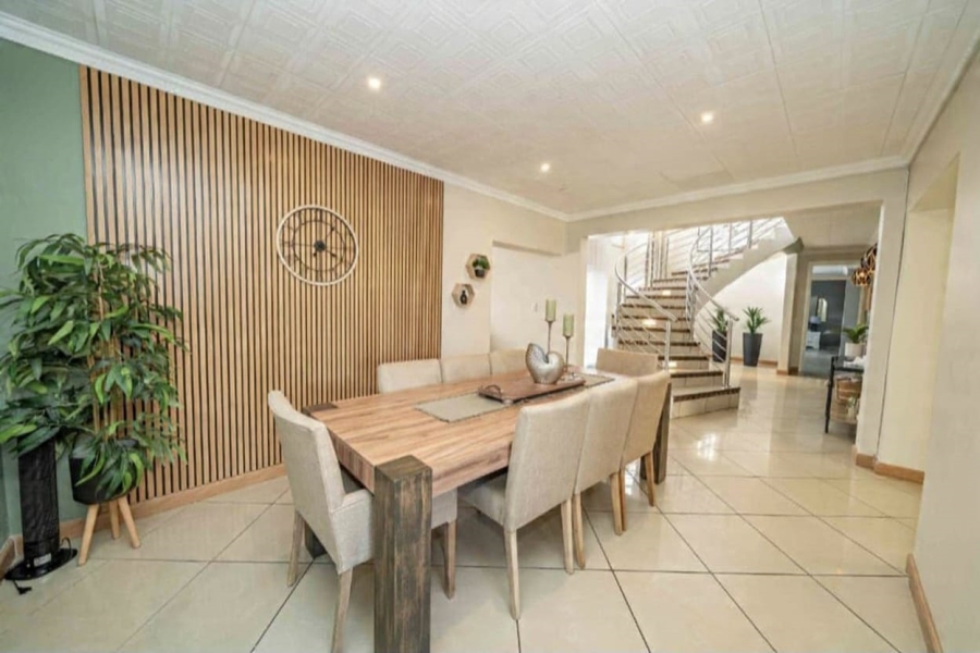 4 Bedroom Property for Sale in Sunair Park Gauteng