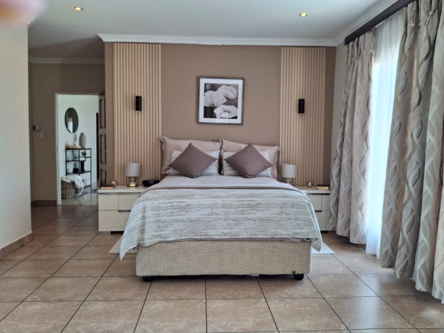 4 Bedroom Property for Sale in Sunair Park Gauteng