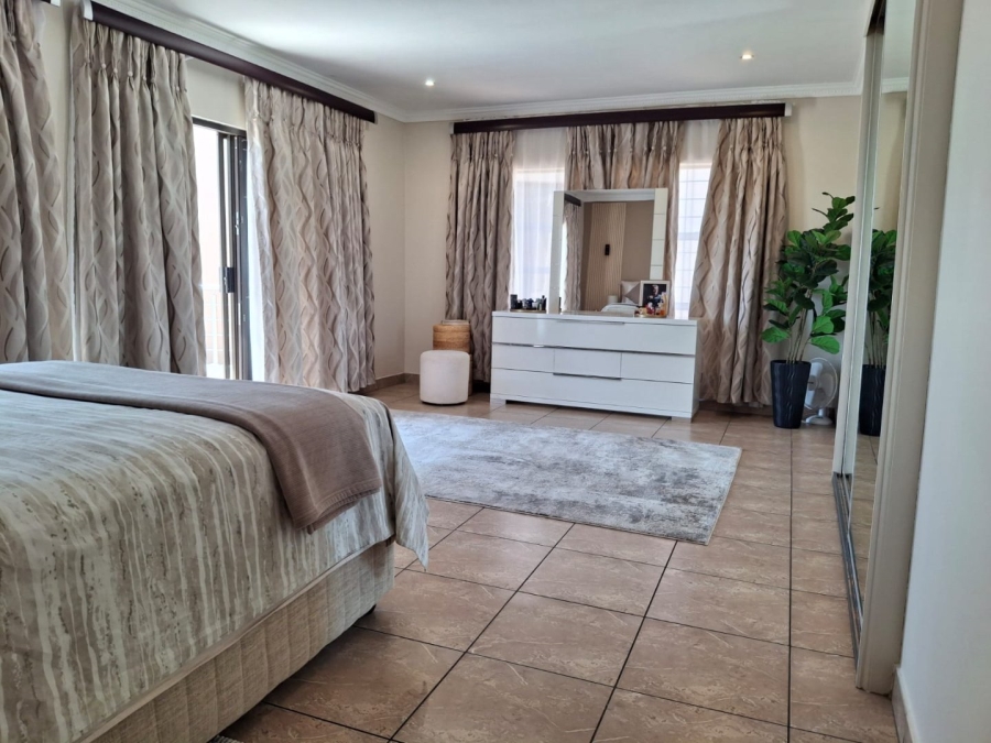 4 Bedroom Property for Sale in Sunair Park Gauteng