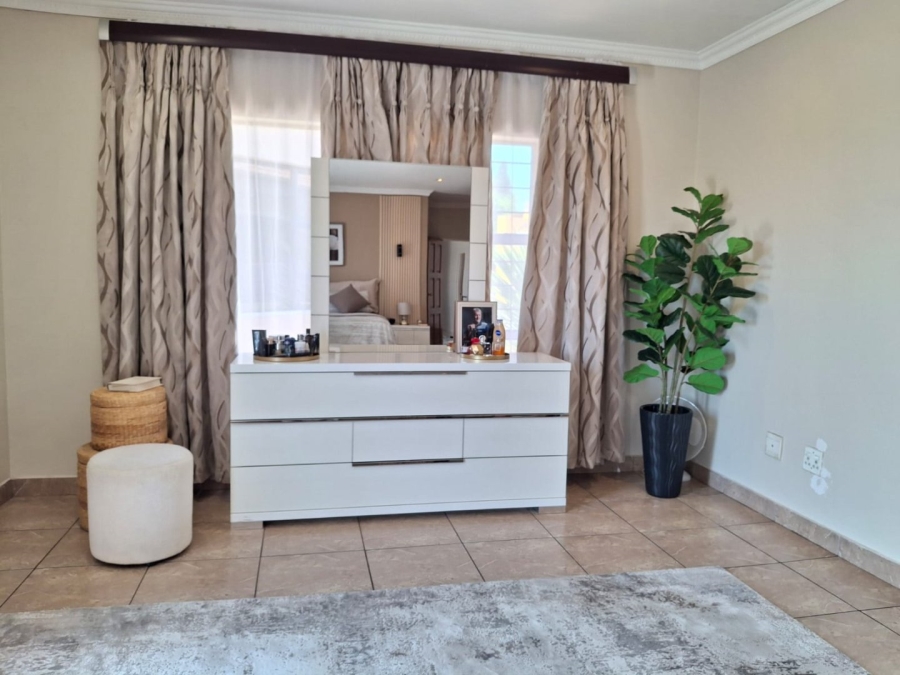 4 Bedroom Property for Sale in Sunair Park Gauteng