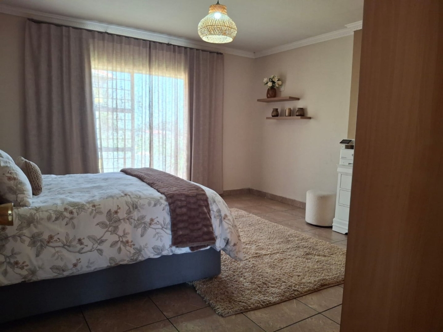 4 Bedroom Property for Sale in Sunair Park Gauteng