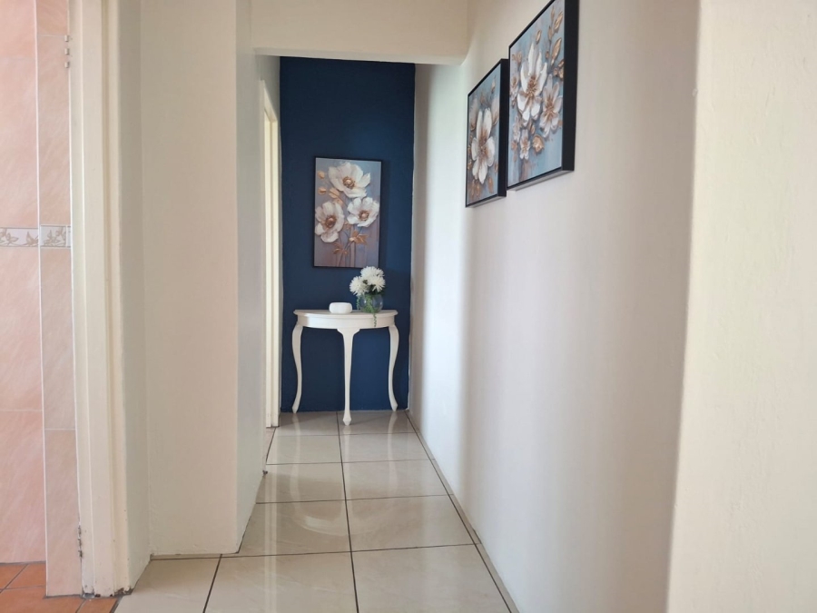 4 Bedroom Property for Sale in Sunair Park Gauteng