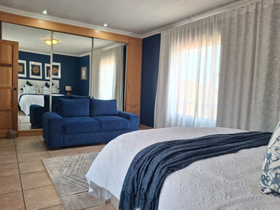 4 Bedroom Property for Sale in Sunair Park Gauteng