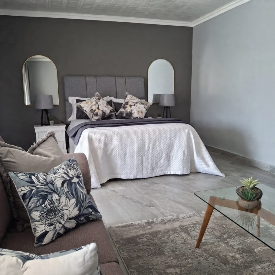 4 Bedroom Property for Sale in Sunair Park Gauteng