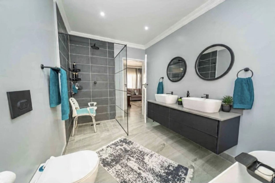 4 Bedroom Property for Sale in Sunair Park Gauteng