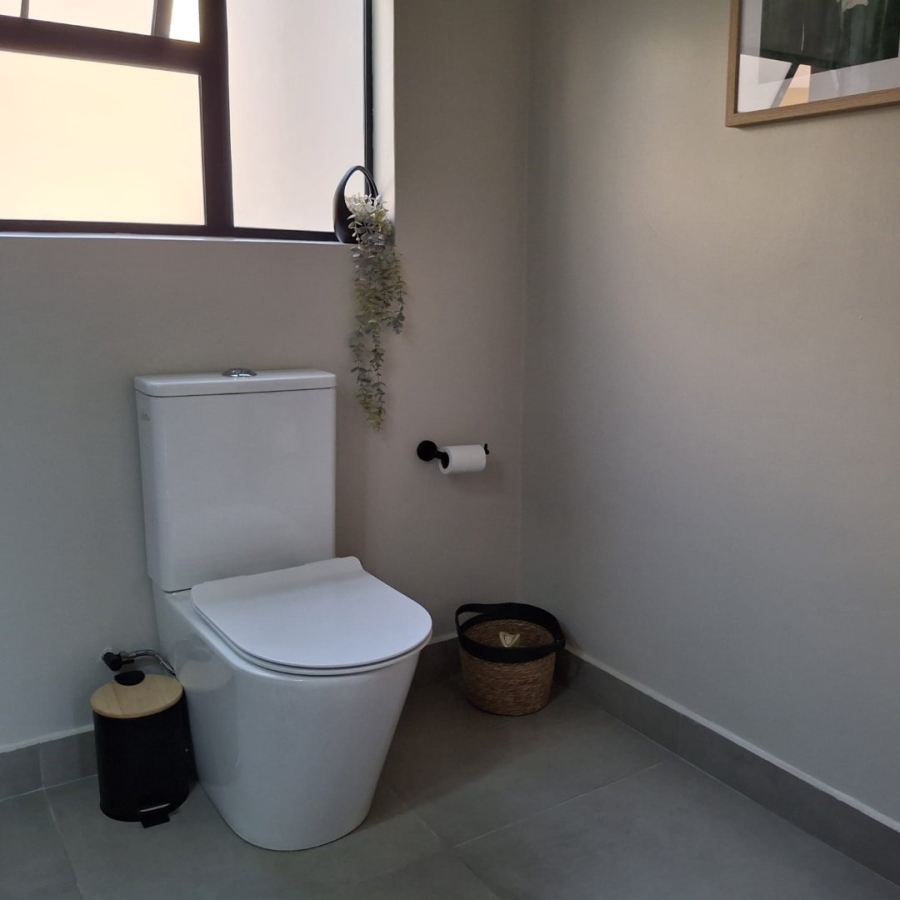 4 Bedroom Property for Sale in Sunair Park Gauteng