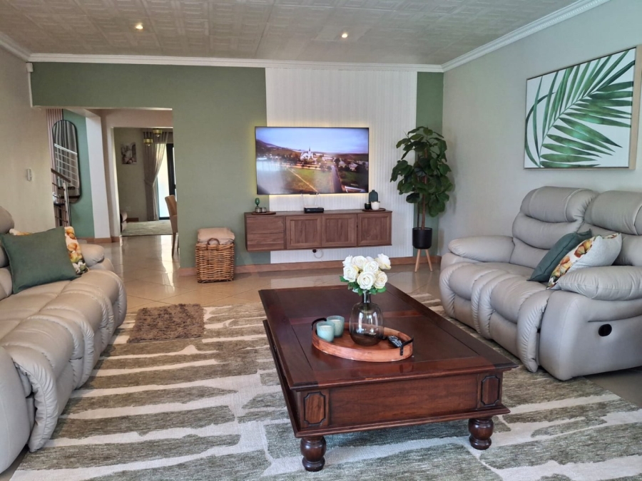 4 Bedroom Property for Sale in Sunair Park Gauteng