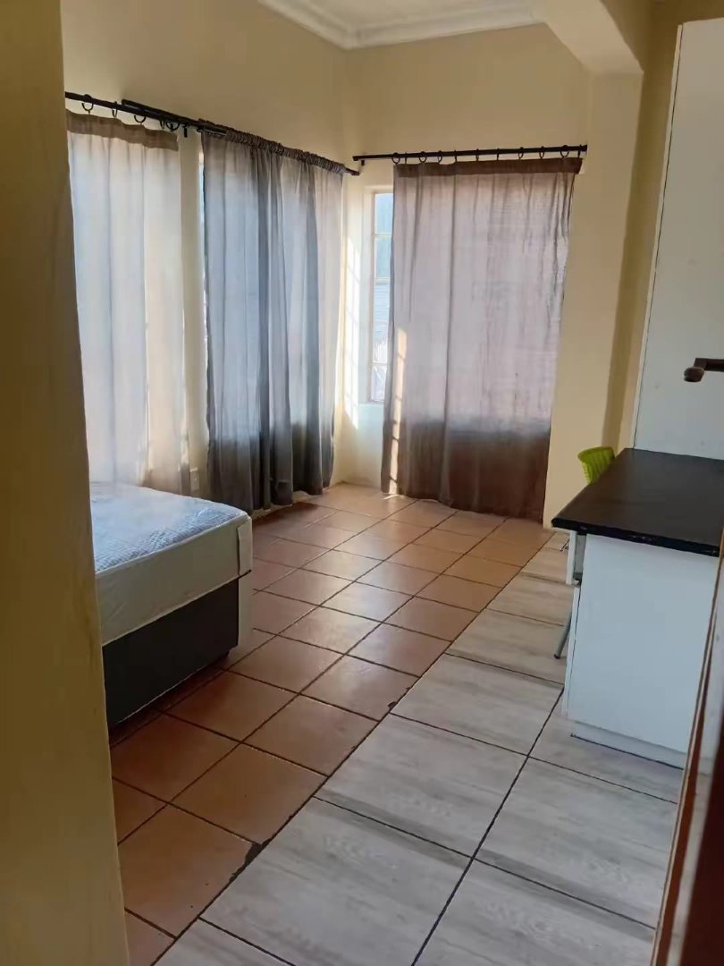  Bedroom Property for Sale in Brixton Gauteng