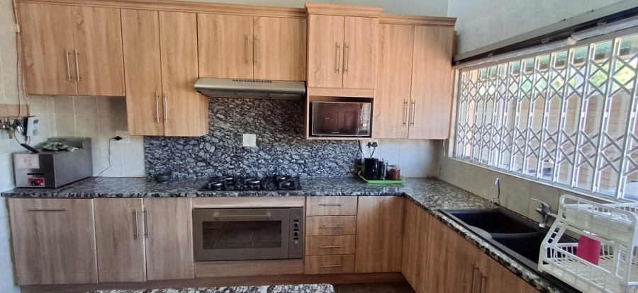 4 Bedroom Property for Sale in Pretoria Gardens Gauteng