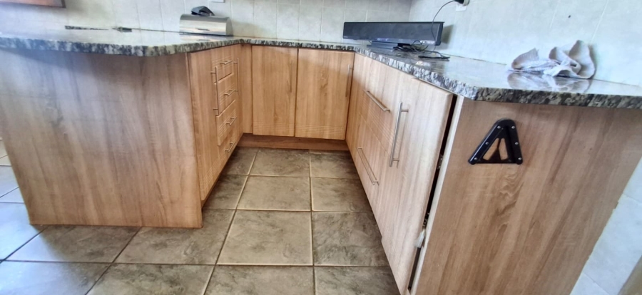 4 Bedroom Property for Sale in Pretoria Gardens Gauteng