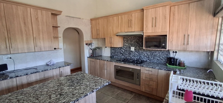 4 Bedroom Property for Sale in Pretoria Gardens Gauteng