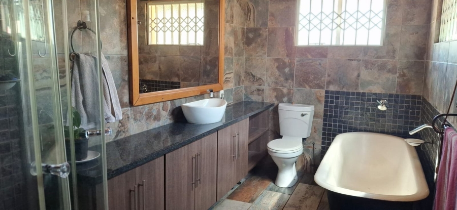 4 Bedroom Property for Sale in Pretoria Gardens Gauteng