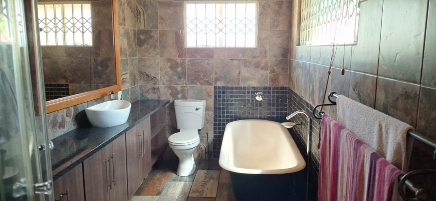 4 Bedroom Property for Sale in Pretoria Gardens Gauteng