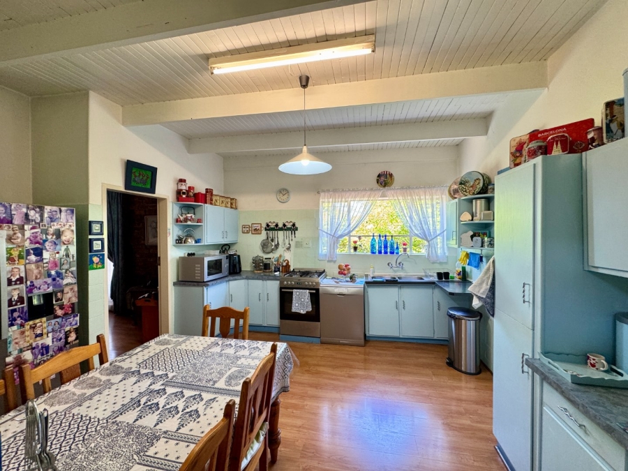6 Bedroom Property for Sale in Lyttelton Manor Gauteng