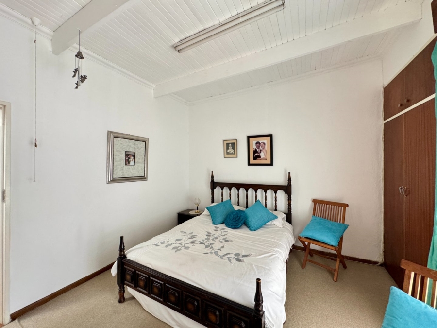 6 Bedroom Property for Sale in Lyttelton Manor Gauteng