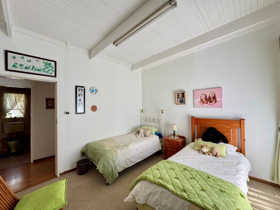 6 Bedroom Property for Sale in Lyttelton Manor Gauteng